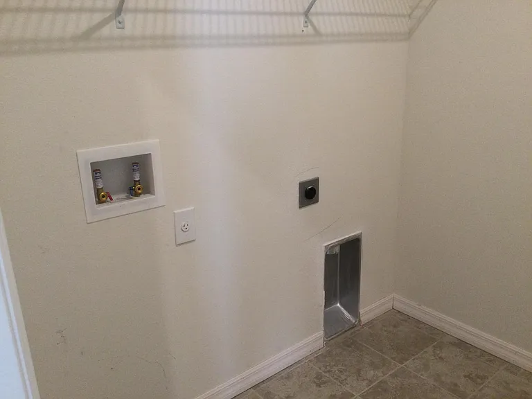 1630 Kingfisher Ct — Photo 5
