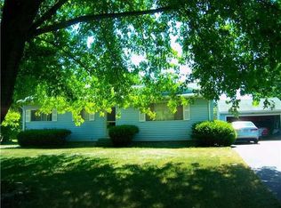 395 Wildbriar Rd, Rochester, NY 14623