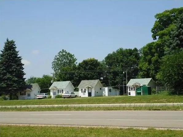 1651 Lansing Rd, Charlotte, MI 48813