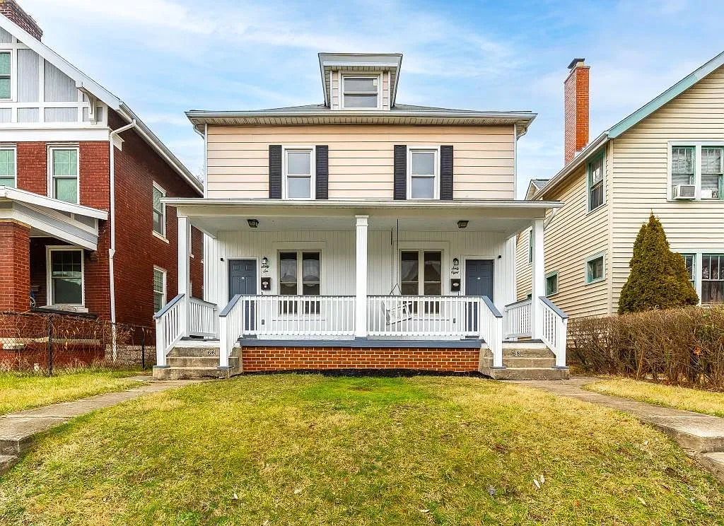 66 E Maynard Ave — Photo 3