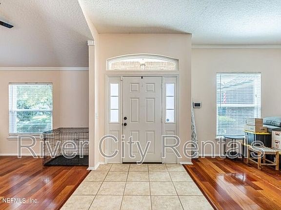 3rd image of 2848 Pebblewood Ln
