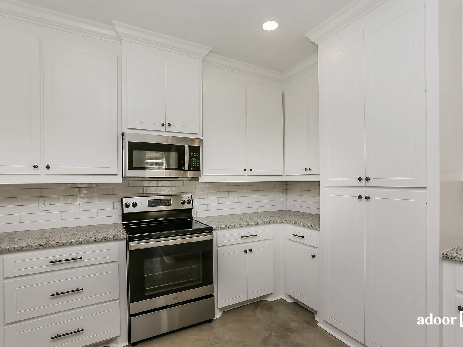 4 bed, 2.0 bath, 1850 sqft, $2,445 — Photo 2