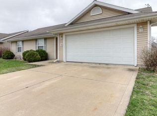 706 S Sunny Ln, Urbana, IL