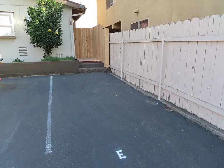 4851 Jessie Ave #E — Photo 11