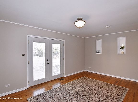 4th image of 1611 Highland Ct