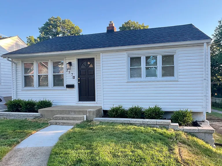 257 Monica Dr — Photo 1