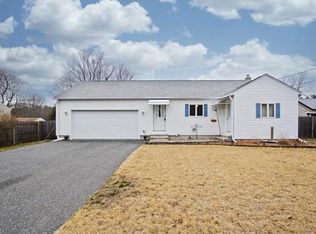 39 Fernwood Rd, Southwick, MA 01077