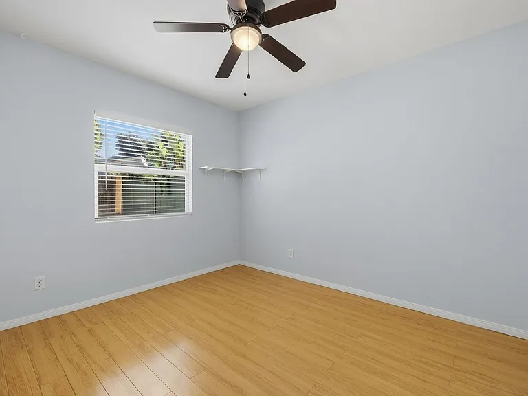 10412 Eldora Ave — Photo 14