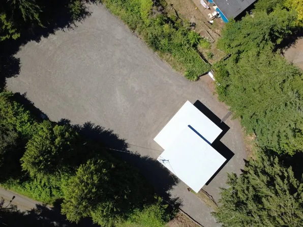 625 Royal Dr, Lakeside, OR 97449