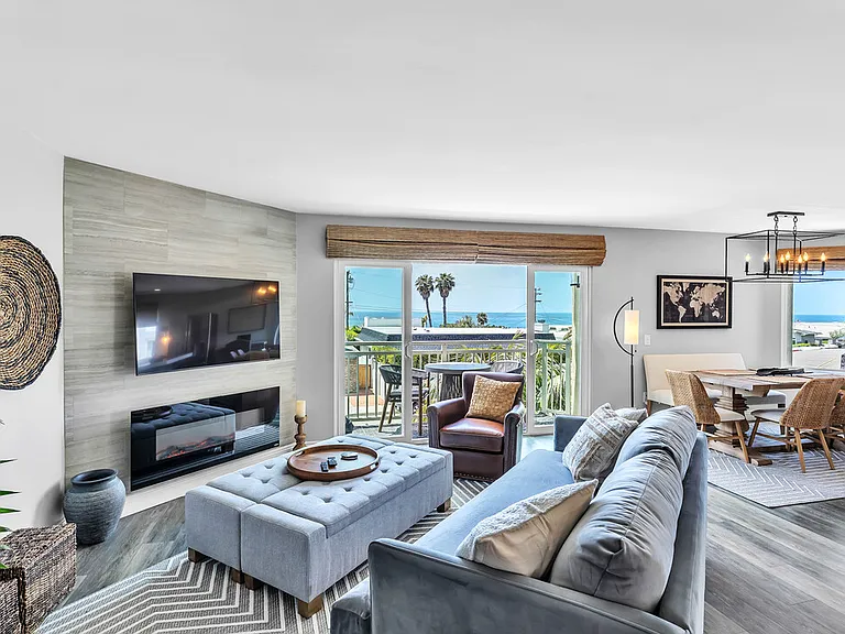 5366 La Jolla Blvd #101C — Photo 7