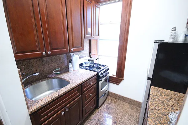 Rented by Dynamik Realty | media 17