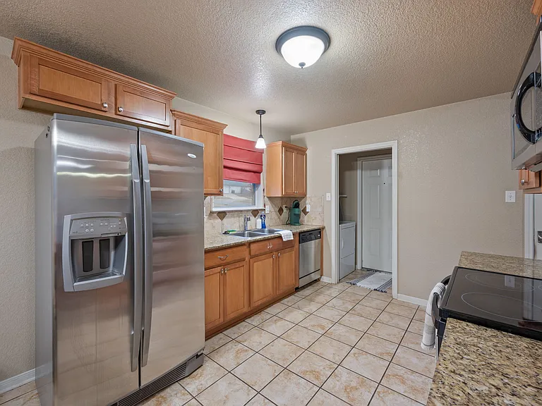 3805 Republic Of Texas Dr — Photo 7