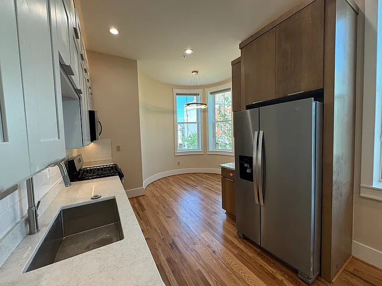 2031 Maryland Ave #1 — Photo 15