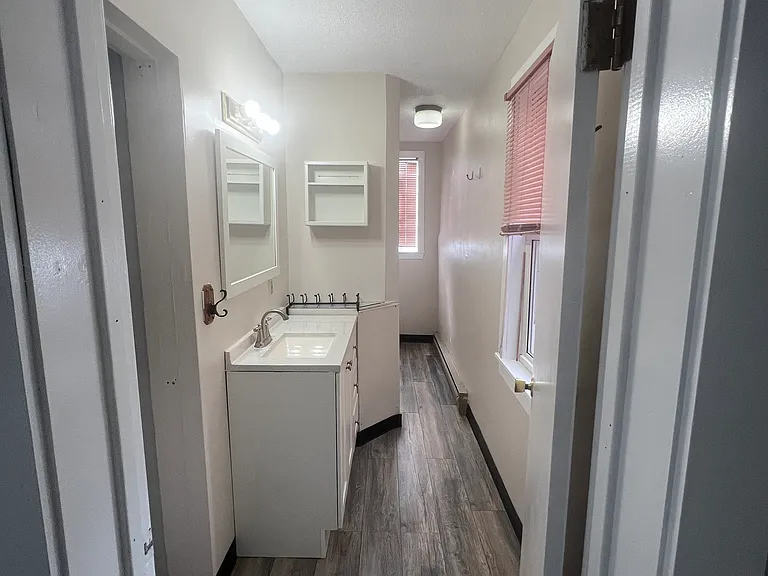 513 Edmond St #2 — Photo 12