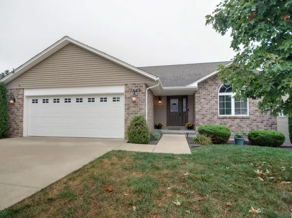 1122 Stone Crest Villa Dr, Quincy, IL 62305