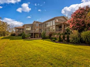 11785 Woodland Hills Rd, Marion, IL 62959