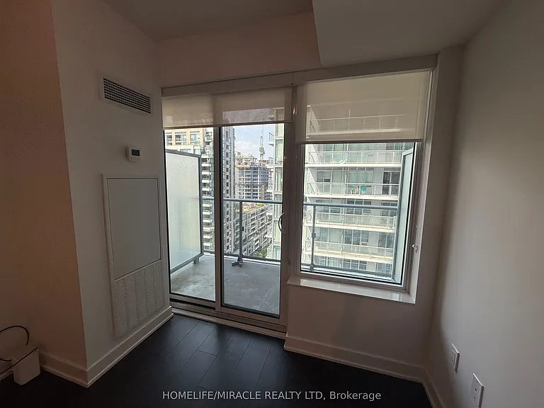 195 Redpath Ave #1614 — Photo 9