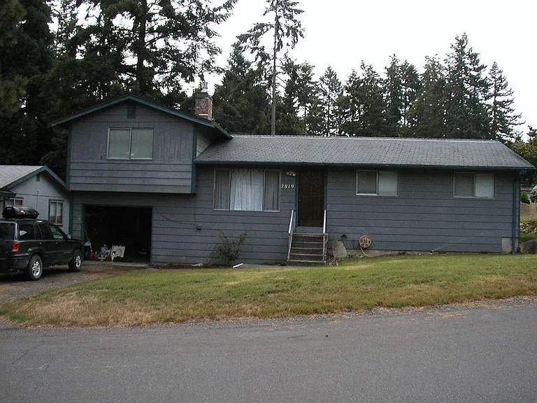 2819 Alderbrook Ct N — Photo 1