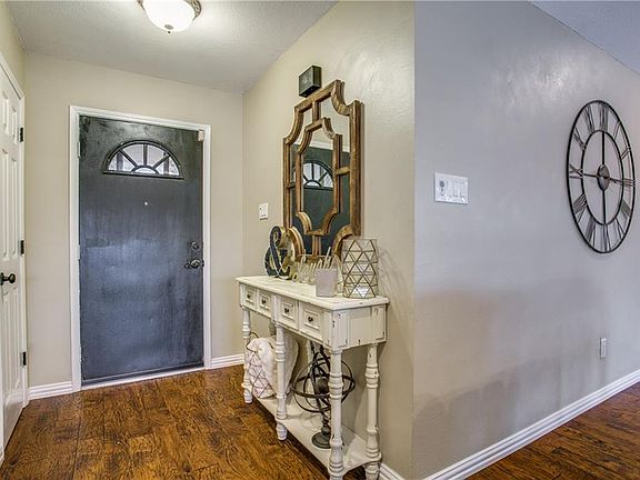 3rd image of 7221 Windcrest Ln