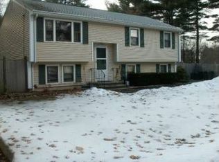 20 New Mexico Rd, Tewksbury, MA 01876