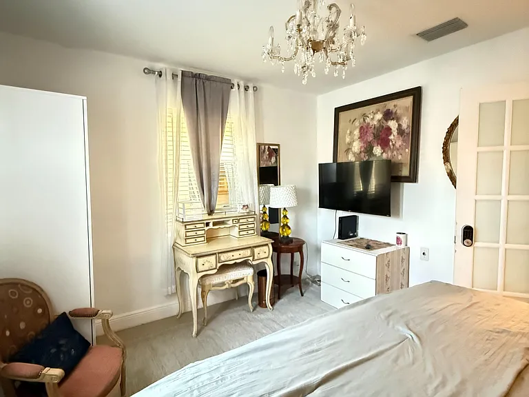 Perfect for relaxing, recharging large and comfortable with TV and sitting area