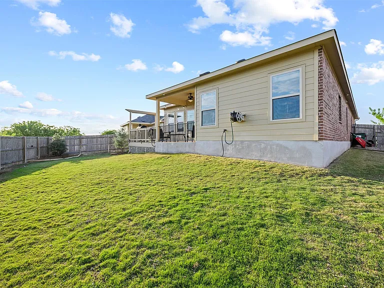 489 Shale Cir — Photo 23