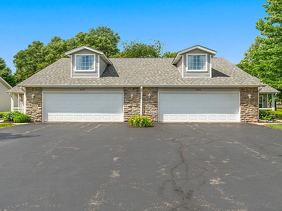 2nd image of 6534 Oak Crest Ln #6534