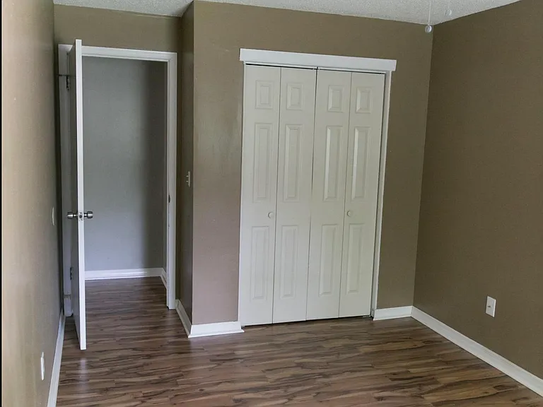 8745 Gum St — Photo 10
