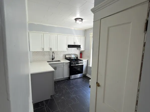 36-38 Dewolf St #2, New Bedford, MA 02740