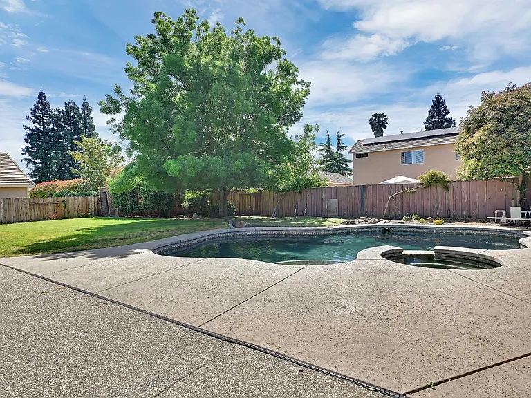 722 Mariner Loop — Photo 30
