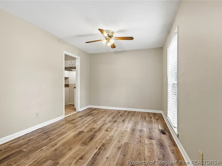 1902 Paisley Ave — Photo 8