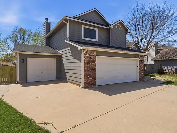 2nd image of 123 E Sandhill Rd