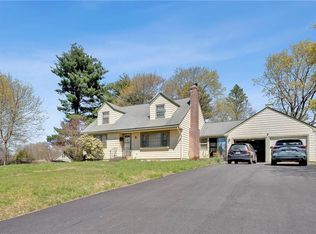47 Brayton Rd, Smithfield, RI 02917
