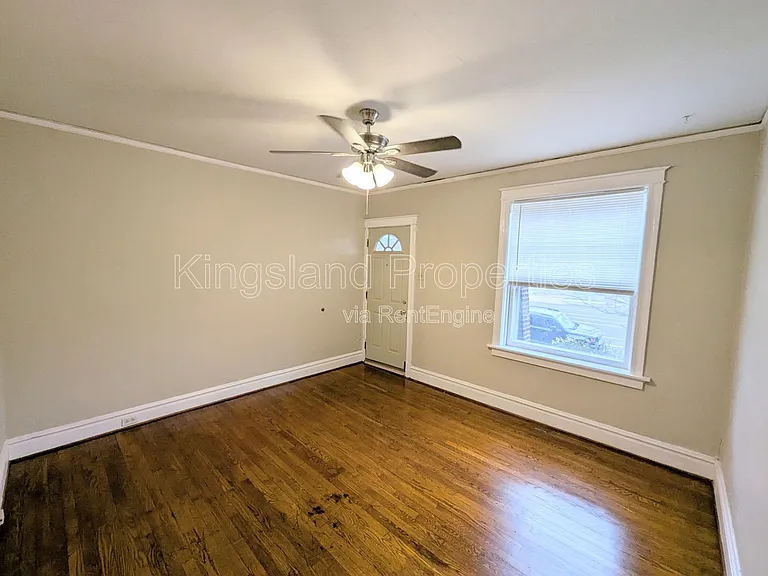 5109-5111 S Broadway St — Photo 14