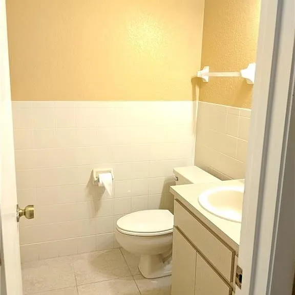 5353 W Customer Ct — Photo 2