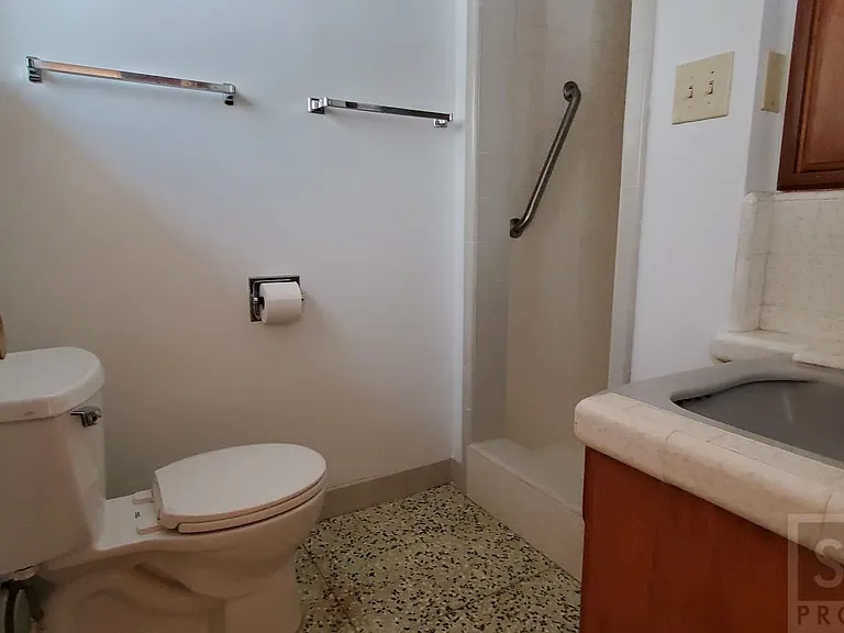 210 Pabst Ln — Photo 27
