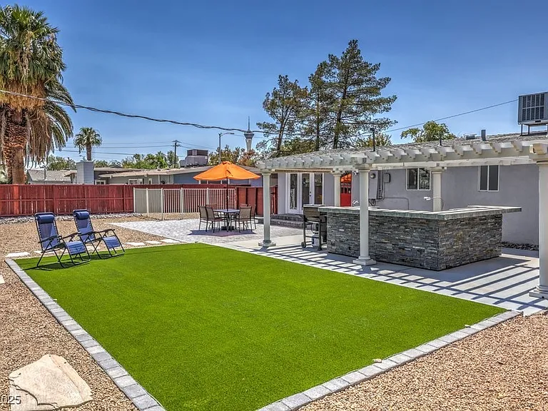 2400 Sherman Pl — Photo 1