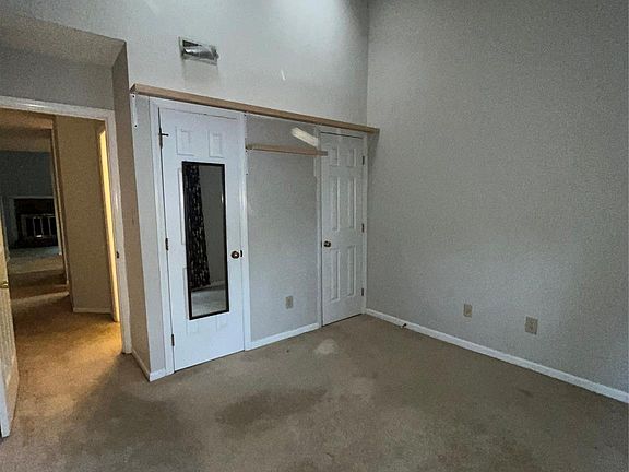 4th image of 8019 Charter Oak Ln