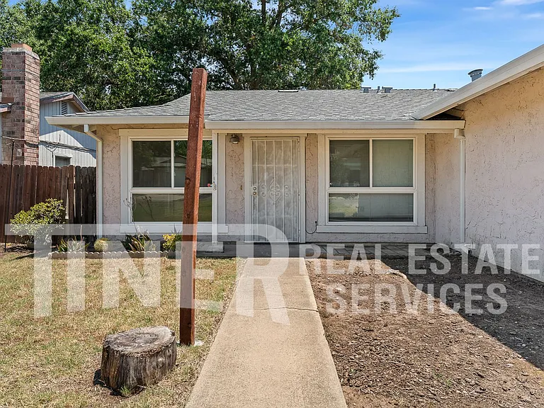 9586 Meadowgreen Cir — Photo 6