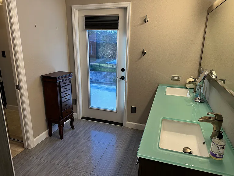 465 Mandalay Rd — Photo 20