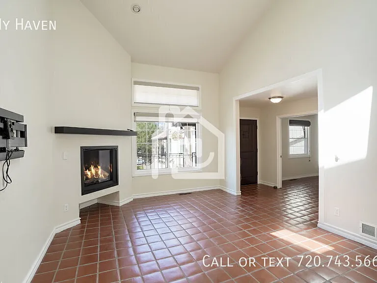 1620 S Quebec Way #4 — Photo 5