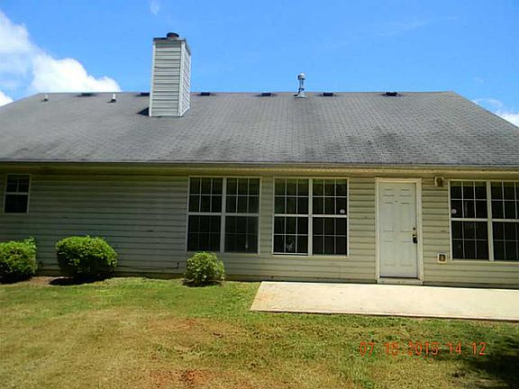 3rd image of 2852 Hillvale Cove Dr