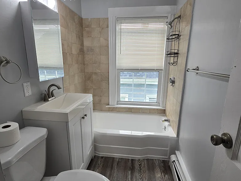 29 Park St #3 — Photo 4