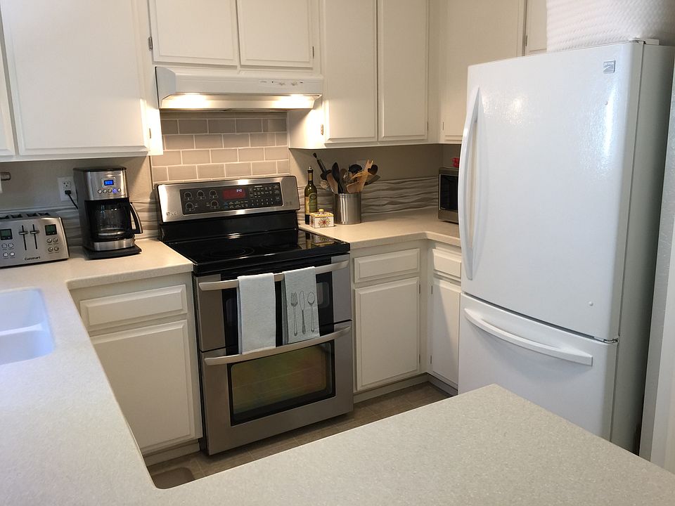 1st image of 79 William St APT M