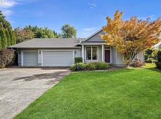 4053 Sabrena Ave, Eugene, OR 97404