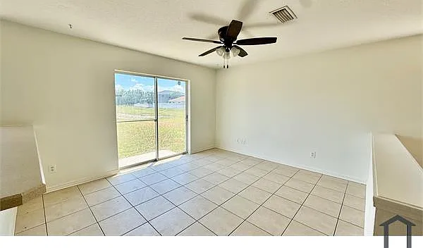 4 bed, 2154 sqft, $2,800 — Photo 3