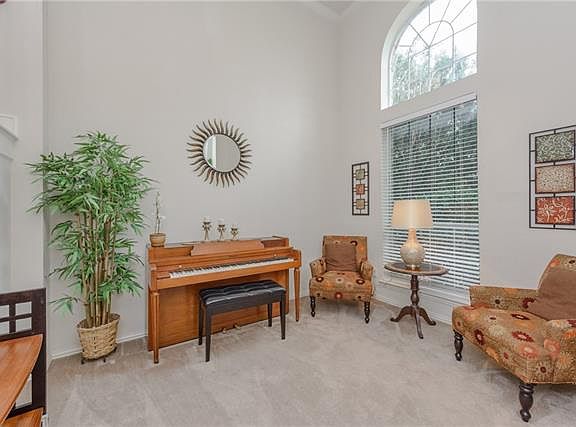 3rd image of 4003 Windy Meadow Dr