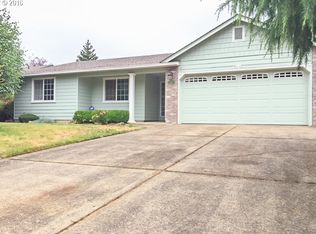 686 SE Azalea Ave, Dallas, OR 97338
