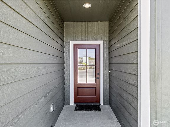 5th image of 1300 Marina Drive #12