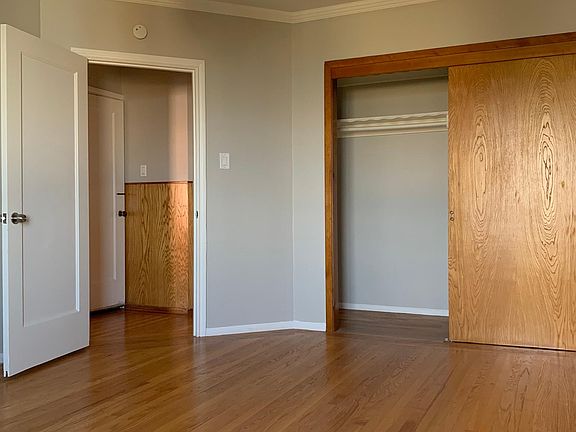 4th image of 2115 25th Ave